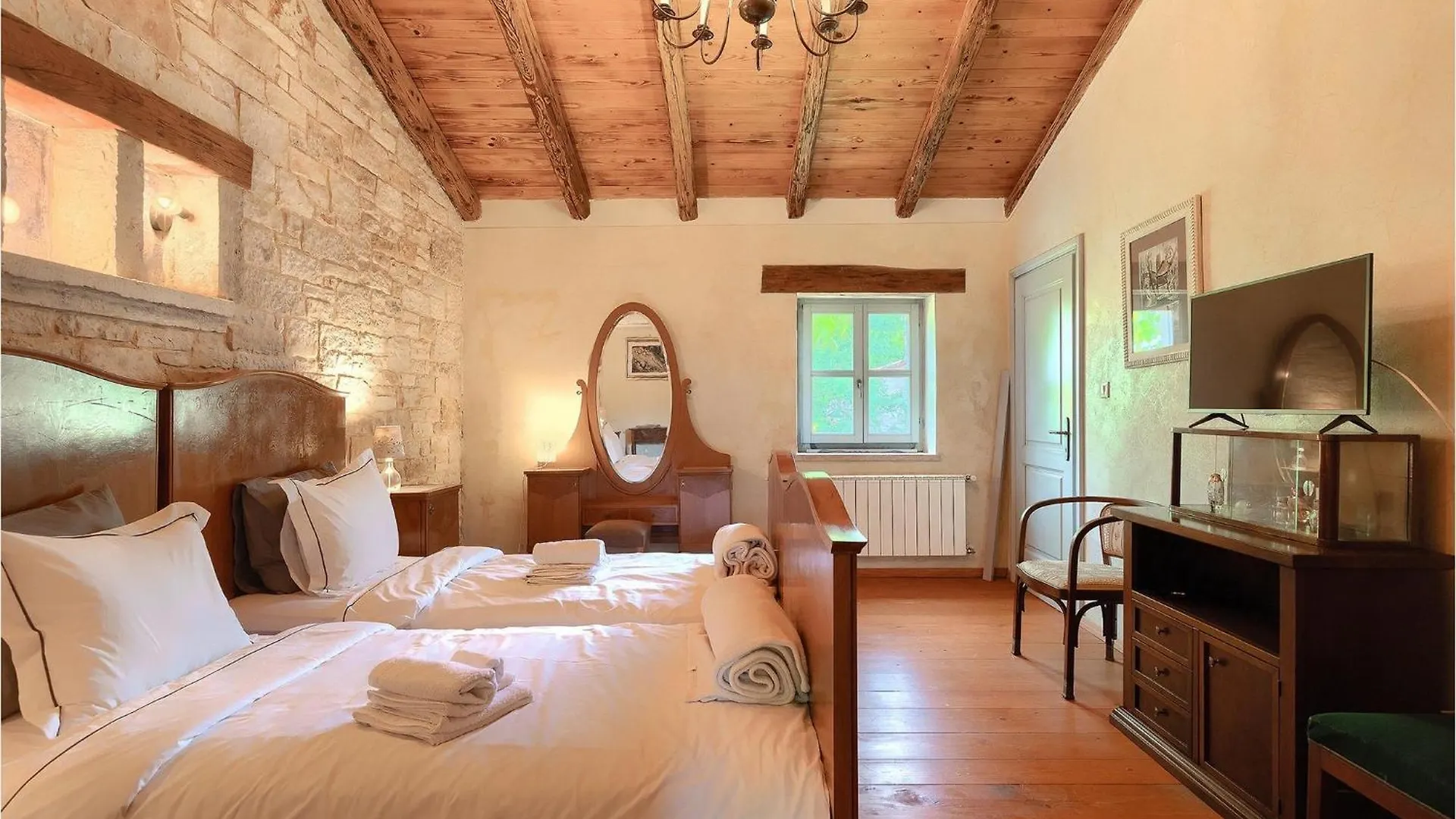 Villa Roveria Butkovici  Holiday home