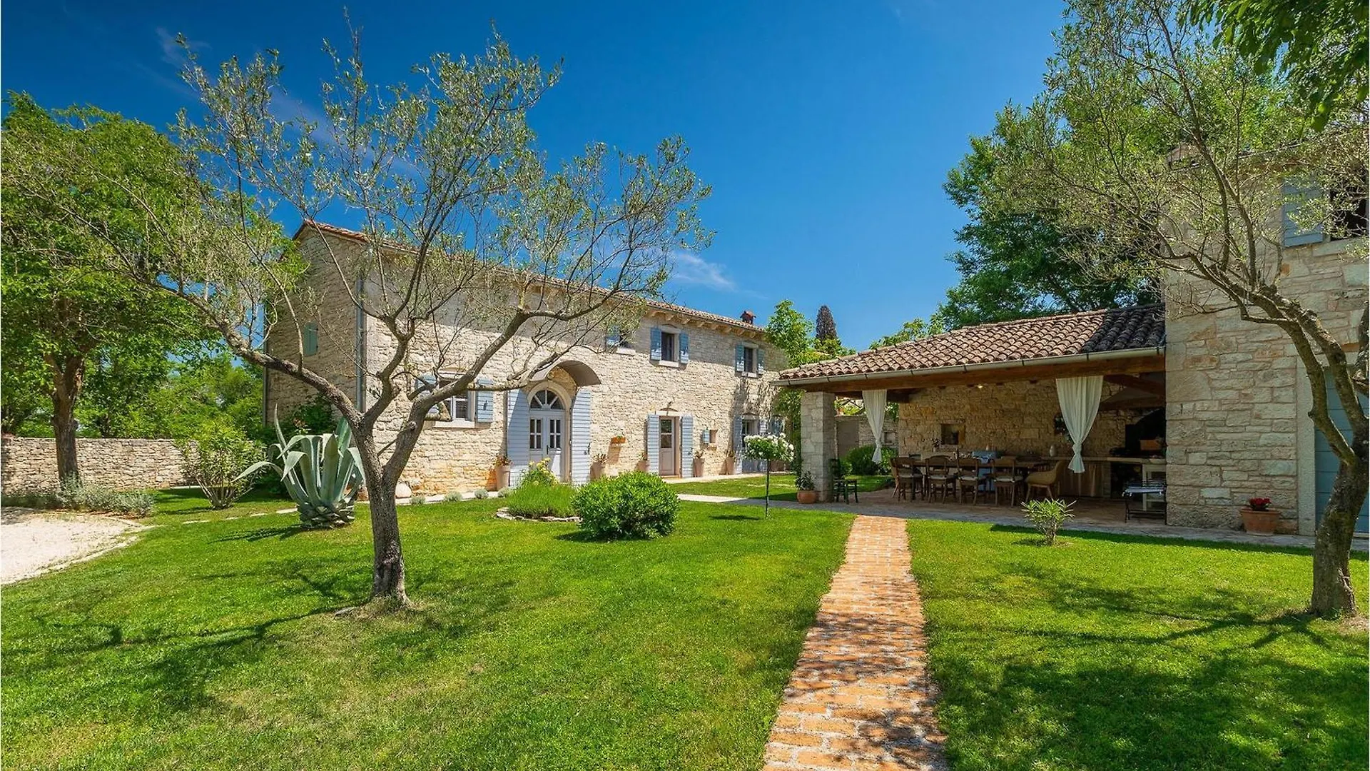 Villa Roveria Butkovici  Holiday home Butkovici (Istria)
